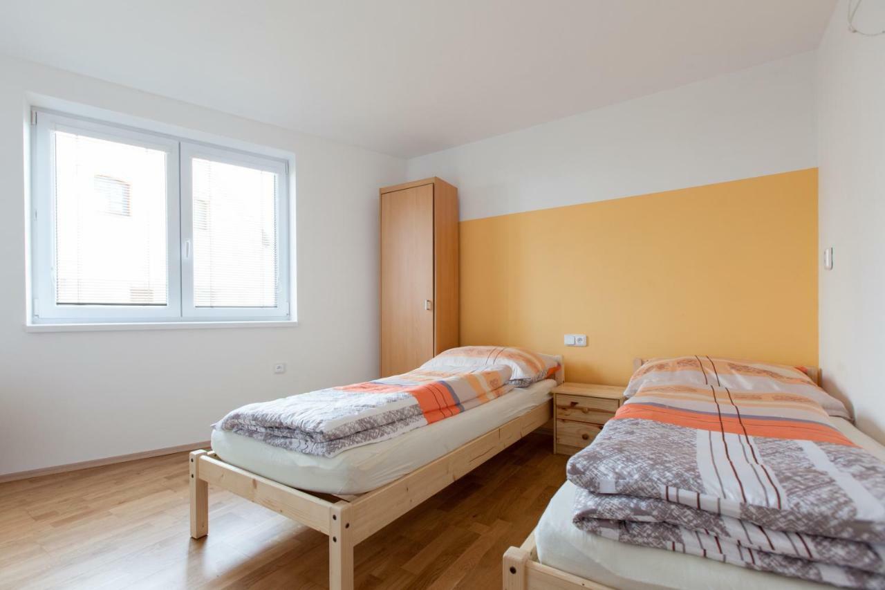 Sklipek Vinarstvi Paul Hotel Velke Bilovice Bagian luar foto