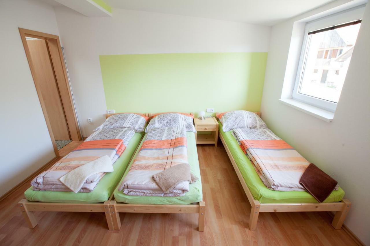Sklipek Vinarstvi Paul Hotel Velke Bilovice Bagian luar foto