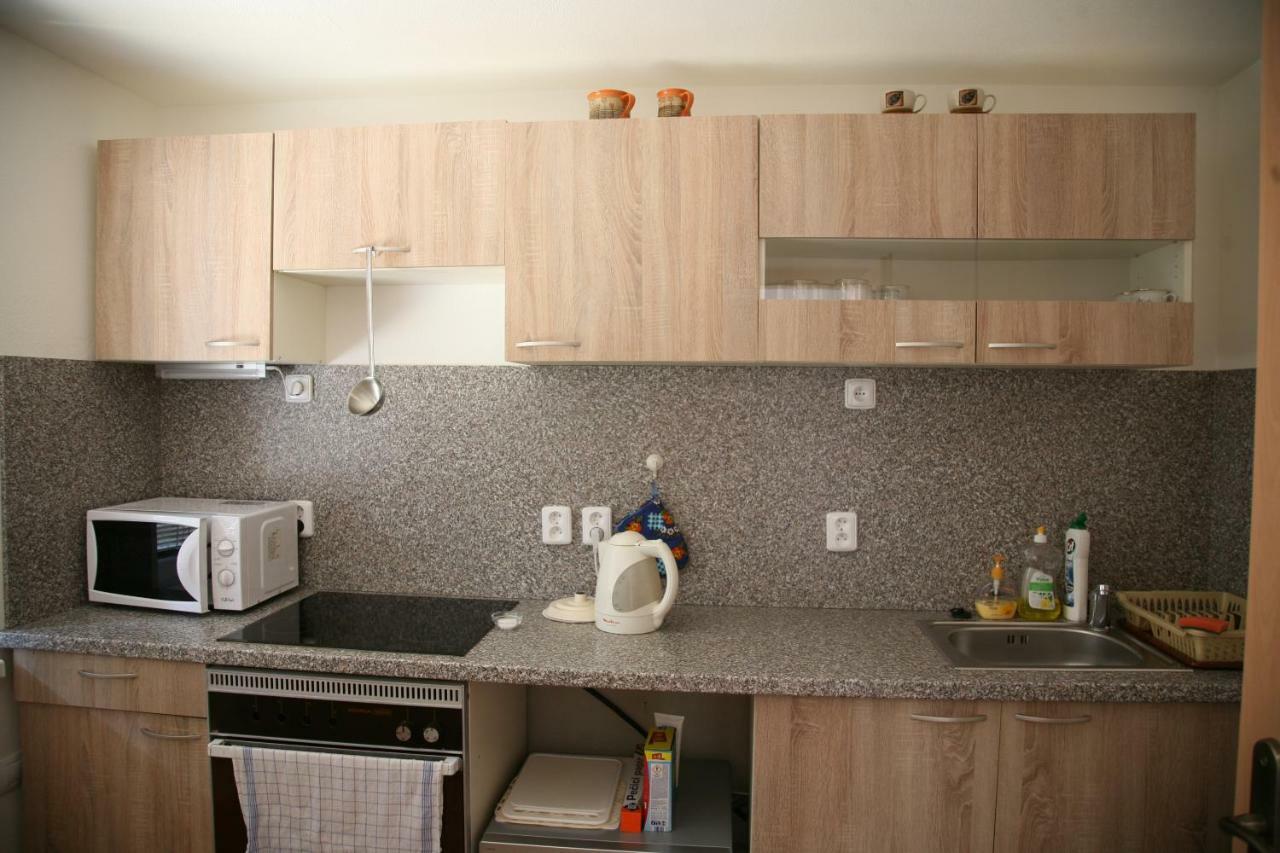 Sklipek Vinarstvi Paul Hotel Velke Bilovice Bagian luar foto